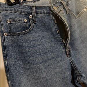 Universal Thread Blue Ankle & Cropped Jeans